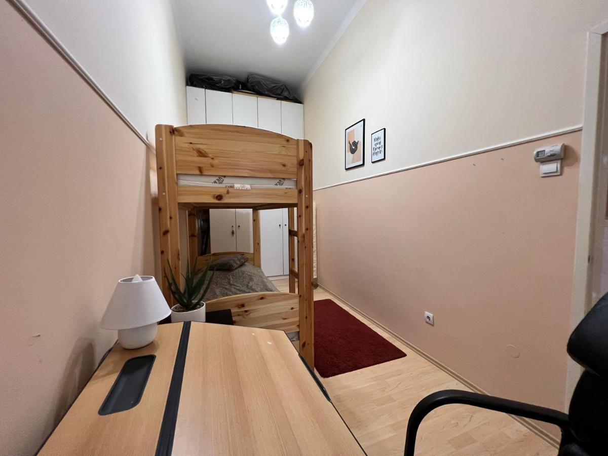Old Town Apartment Сегед Экстерьер фото