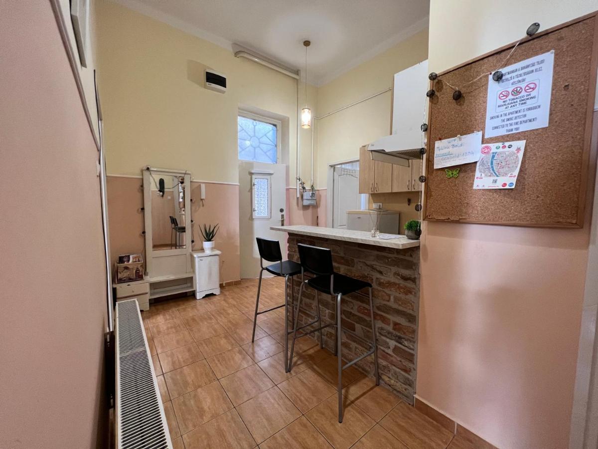 Old Town Apartment Сегед Экстерьер фото